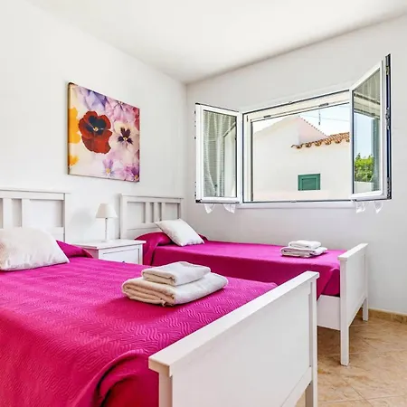 Villa La Serena By